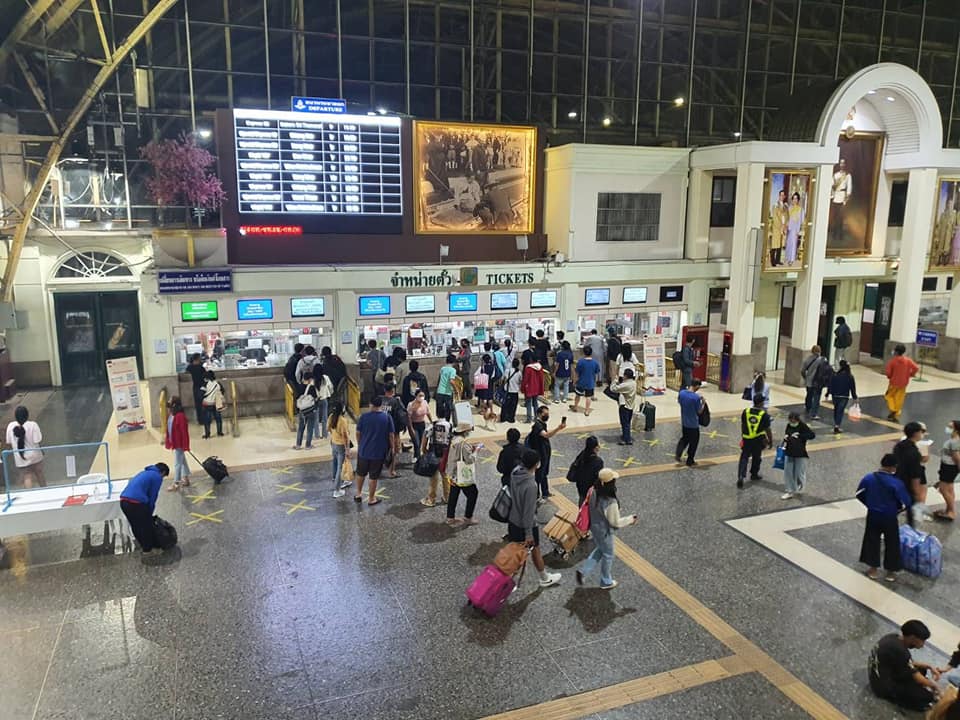กรมการขนส่งทางราง เผยประชาชนเดินทางด้วยระบบรางช่วงวันหยุดเทศกาลปีใหม่ 2566 สะสม 2 วัน (29-30 ธันวาคม 2565) รวมแล้วกว่า 2.2 ล้านคน-เที่ยว