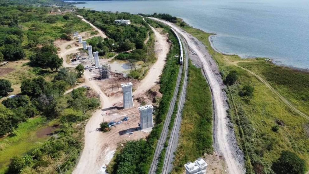 ”สุรพงษ์“ เผยโครงการรถไฟความเร็วสูง ไทย–จีน (กรุงเทพฯ-หนองคาย) ช่วงระยะที่ 1 กรุงเทพ-โคราช คาดเปิดใช้ปี 71 พร้อมเร่งดำเนินการ ช่วง เวียงจันทน์-หนองคาย และช่วงระยะที่ 2 โคราช-หนองคาย