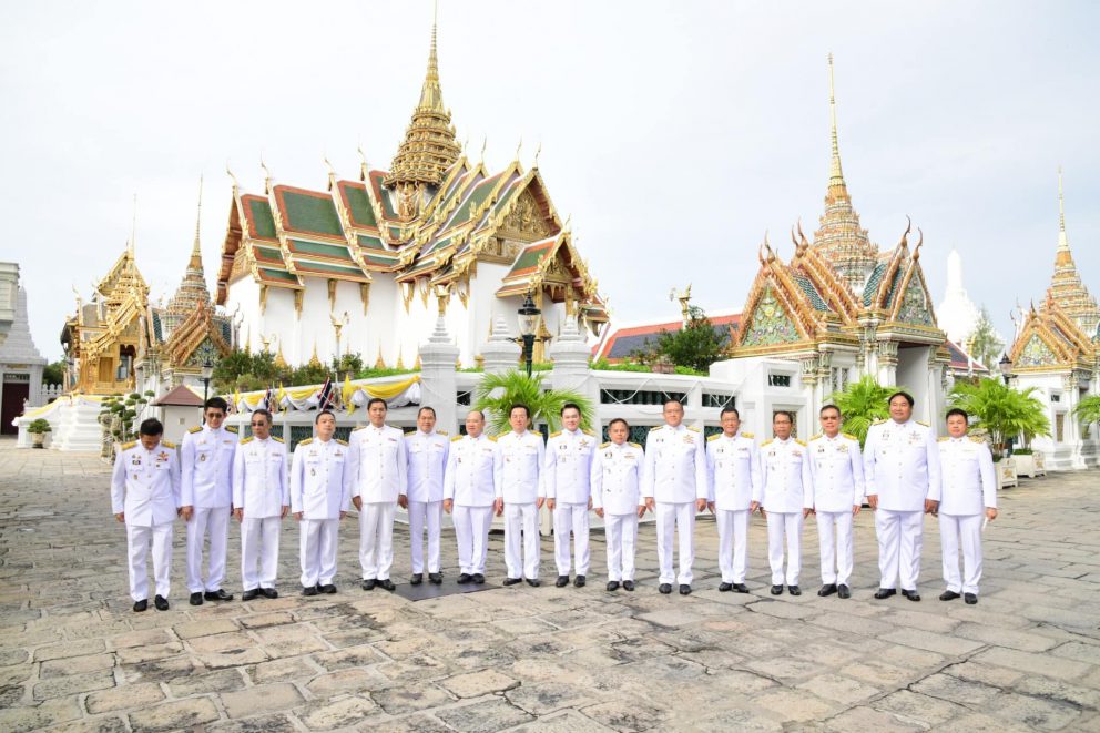 วันนี้ (27 ก.ค. 67) ดร.พิเชฐ คุณาธรรมรักษ์ อธิบดีกรมการขนส่งทางราง ร่วมลงนามถวายพระพรเนื่องในโอกาสวันเฉลิมพระชนมพรรษาพระบาทสมเด็จพระเจ้าอยู่หัว 28 กรกฏาคม 2567