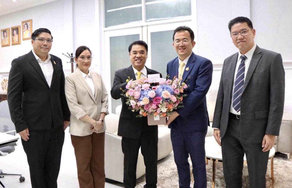 อธิบดีกรมการขนส่งทางราง ร่วมให้การต้อนรับ “สุริยะ” ในโอกาสเข้าปฏิบัติหน้าที่รัฐมนตรีว่าการกระทรวงคมนาคม
