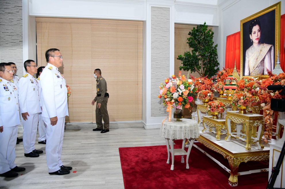 ขร. ร่วมลงนามถวายพระพรสมเด็จพระเจ้าน้องนางเธอ เจ้าฟ้าจุฬาภรณวลัยลักษณ์ อัครราชกุมารี กรมพระศรีสวางควัฒน วรขัตติยราชนารี