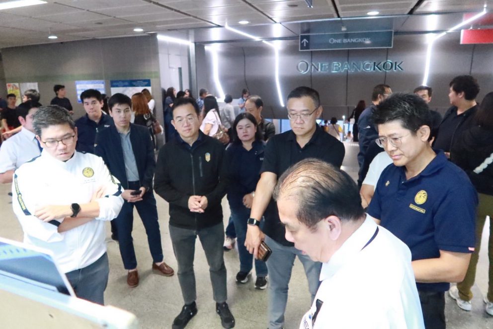 อธิบดีกรมรางฯ นำทีมลงพื้นที่คุมเข้มความปลอดภัยระบบรถไฟฟ้าคืนส่งท้ายปีเก่าต้อนรับปีใหม่ 2569 ย้ำมาตรการ Crowd Control และขยายเวลาเดินรถไฟฟ้าเที่ยวสุดท้ายออกจากสถานีต้นทางตี 2 รองรับประชาชนร่วมงาน Countdown 2026